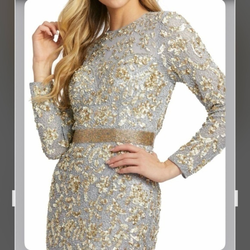 Mac Duggal Beaded Waist Long Sleeve Beaded Illusion Gown in Platinum/Gold Size 6